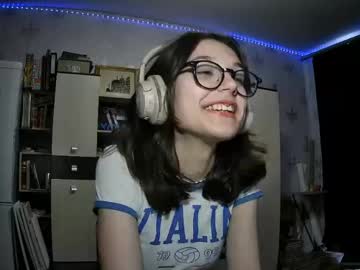 alodieherlan live cams all day