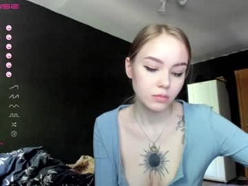 ur_sweet_lily live cams all day