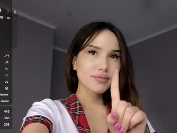 ella_lee15 live cams all day