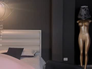 corinnerusso live cams all day