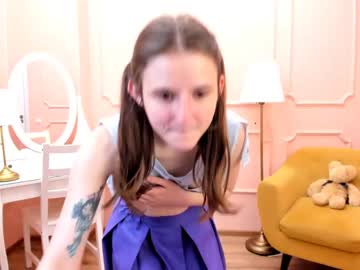 blushing_ellie live cams all day