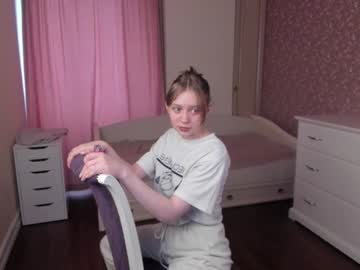 rowenacarrington live cams all day