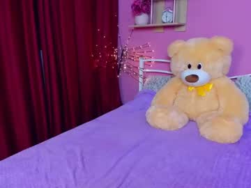 _julia_ro live cams all day