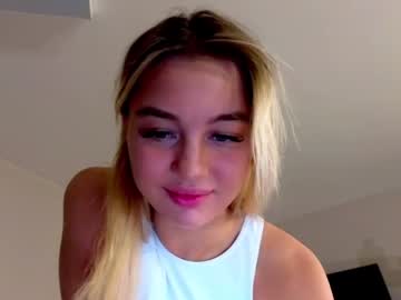 lilly_mattsson live cams all day