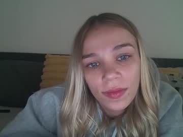 chloe_damian live cams all day