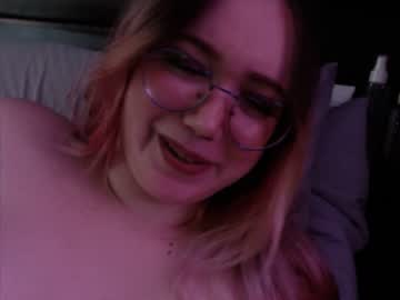 uwuptiana live cams all day