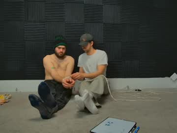 caseyandfriends live cams all day