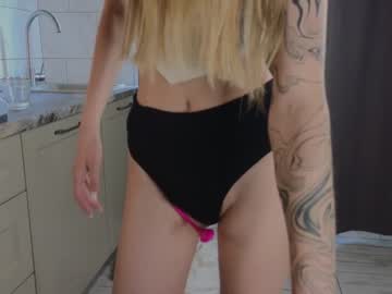 anitaholmes live cams all day