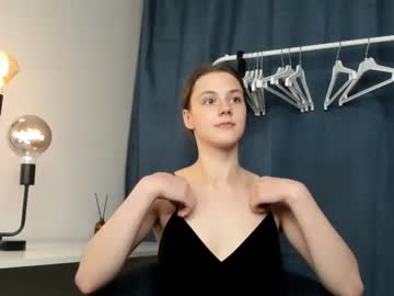 _hellsbells_ live cams all day