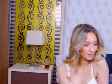 haileycoles live cams all day
