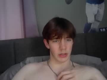 yungphysique0 live cams all day
