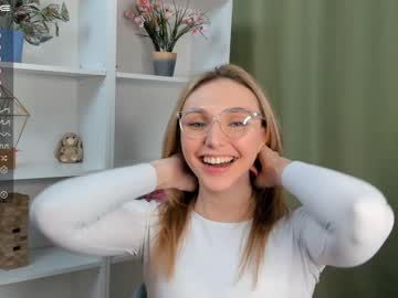 zoieburton live cams all day