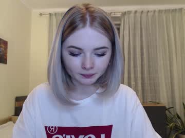 yvaine777 live cams all day