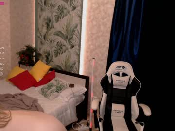ksenia_love live cams all day