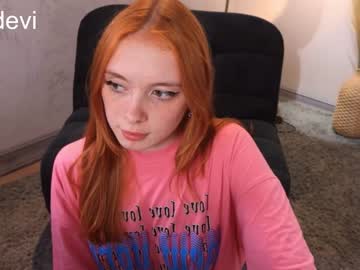 Lily Cam Girl