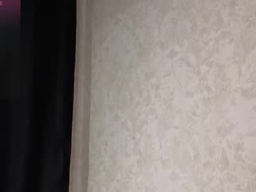 unearthly_julia live cams all day