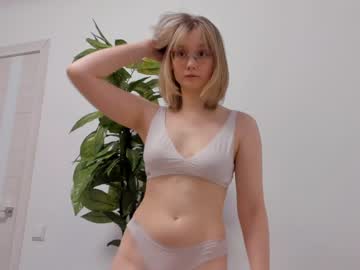 laurachane live cams all day