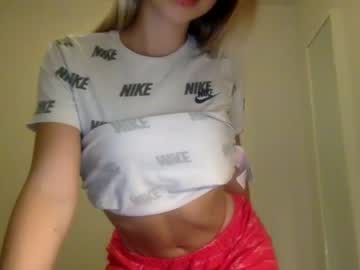 baby_babyyyyyyyyy live cams all day