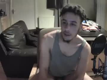 444livin live cams all day
