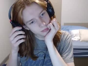 ewanhearsvoices live cams all day