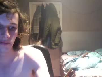 cutehungguy2000 live cams all day