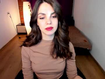 nika_tweet live cams all day