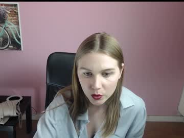 nextdoorgir_l live cams all day