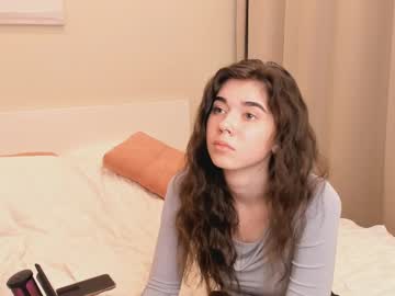 katiebarfield live cams all day