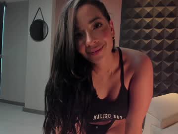 emiliabaker_ live cams all day