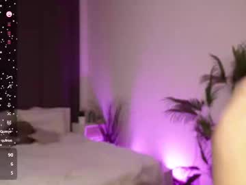 ellie_lo live cams all day