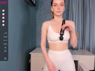 sophiabates live cams all day