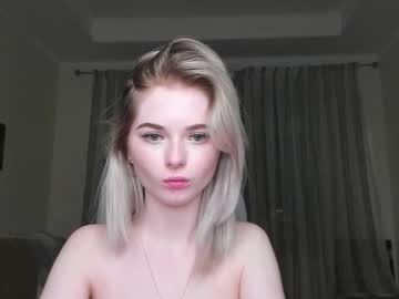 yuppiyulia live cams all day