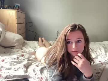 prettypetiteangel2000 live cams all day