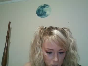 scarlettesin live cams all day