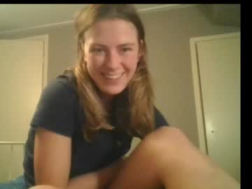 littleyara live cams all day