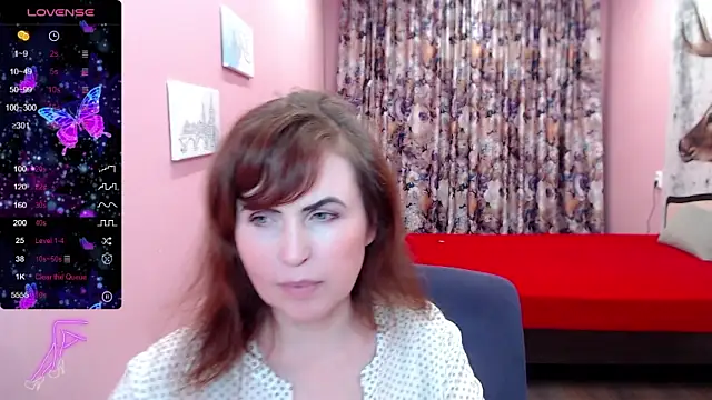 Stripchat sex cam red_queen7